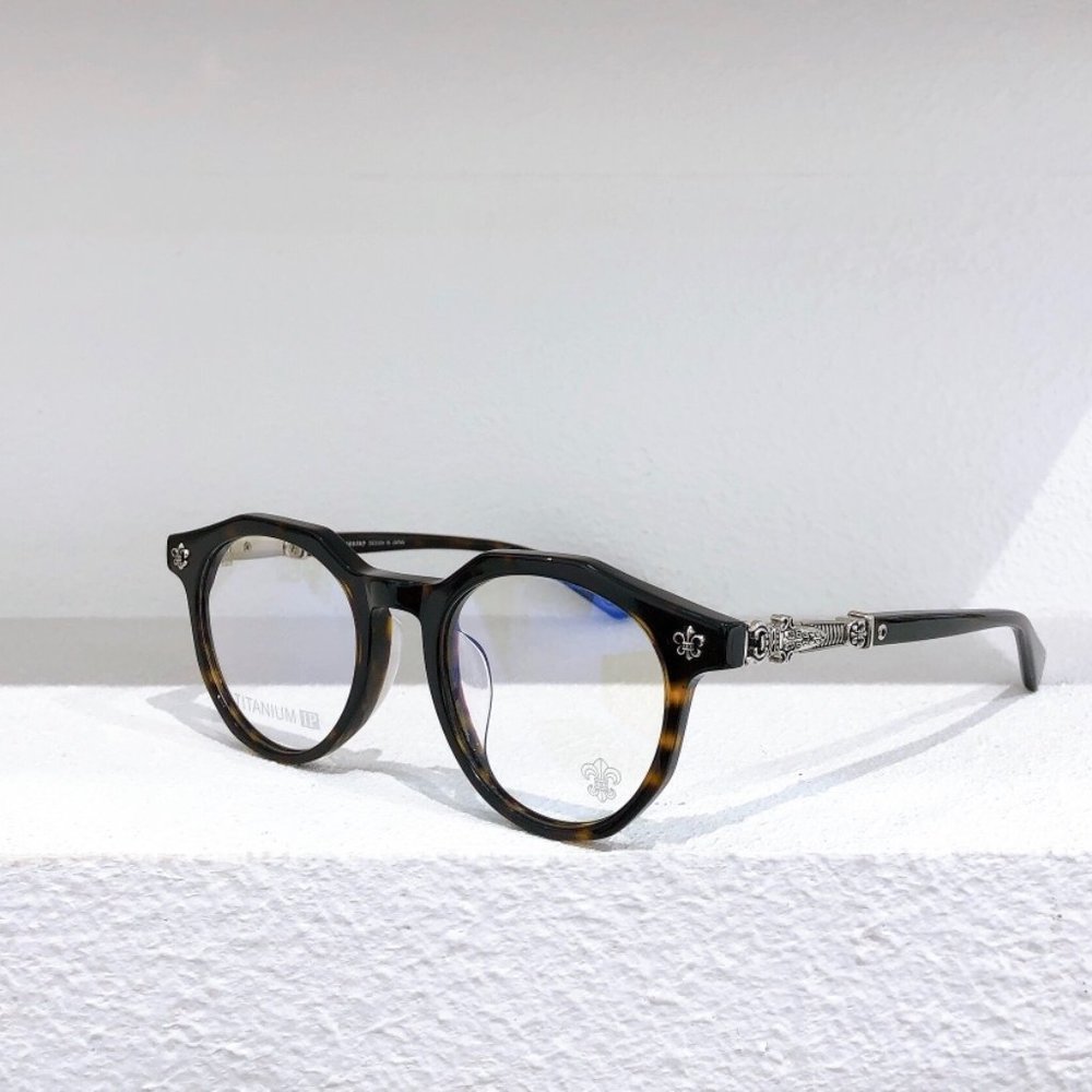 Chrome Hearts fashion eyeglass frame can be matched with the degree of flat gla